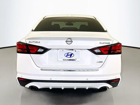 Used 2020 Nissan Altima 2.5 Platinum image 6