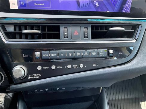 Used 2023 Lexus ES 350 w/ ES 350 Ultra Luxury Package FWD image 17