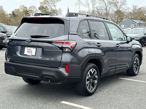 Certified 2025 Subaru Forester Premium AWD/4WD image 7