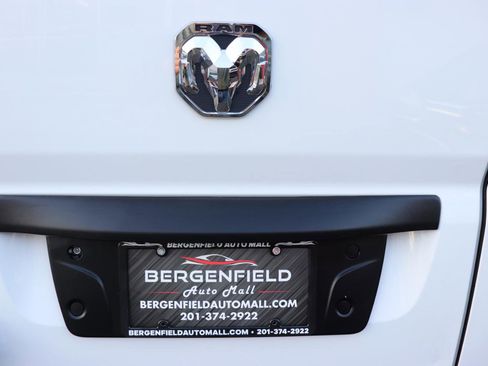 Used 2025 RAM ProMaster 2500 w/ Convenience Group image 52