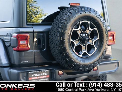 Used 2023 Jeep Wrangler Unlimited Rubicon w/ Safety Group image 18