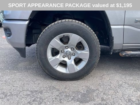Used 2019 RAM 1500 Big Horn AWD/4WD image 4