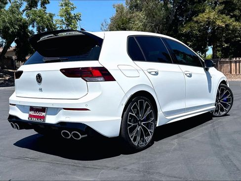 Used 2025 Volkswagen Golf AWD/4WD image 2