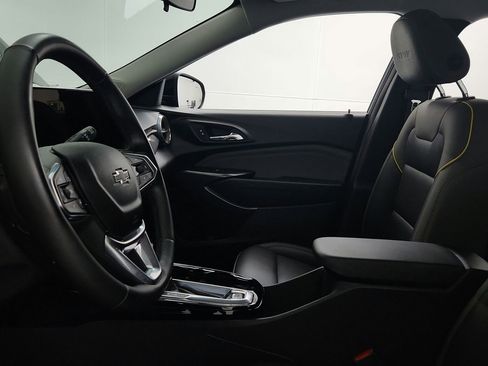 Used 2025 Chevrolet Trax ACTIV w/ Driver Confidence Package FWD image 12