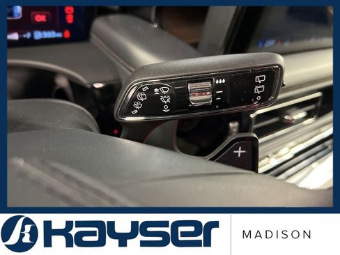 Certified 2025 Lincoln Aviator Reserve w/ Illumination Package image 20