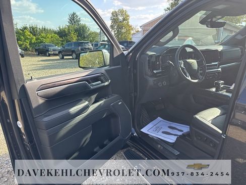 Used 2023 Chevrolet Silverado 1500 LTZ w/ LTZ Premium Package image 8