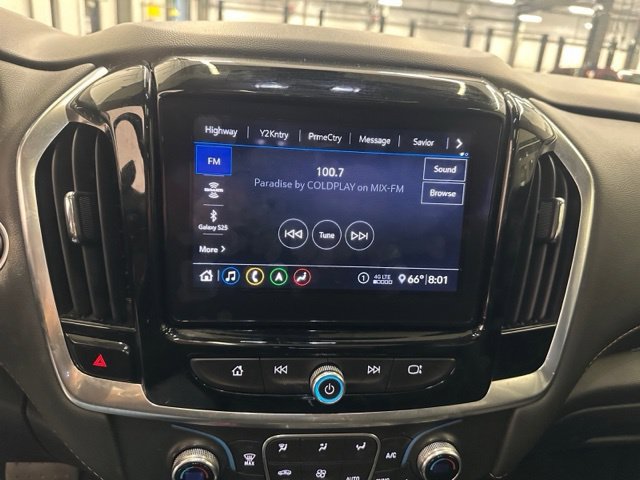 Used 2021 Chevrolet Traverse LT w/ LT Premium Package FWD image 30