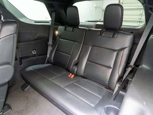 Used 2025 Ford Explorer ST-Line image 33