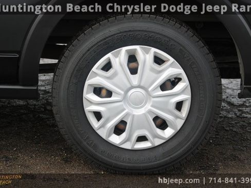 Used 2023 Ford Transit 350 XLT image 9