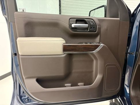 Used 2020 GMC Sierra 1500 SLT AWD/4WD image 3