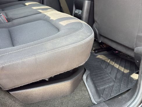 Used 2018 Chevrolet Colorado LT w/ LT Convenience Package RWD image 26