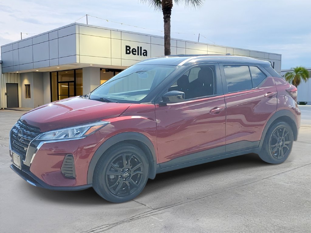 Used 2023 Nissan Kicks SV FWD image 2