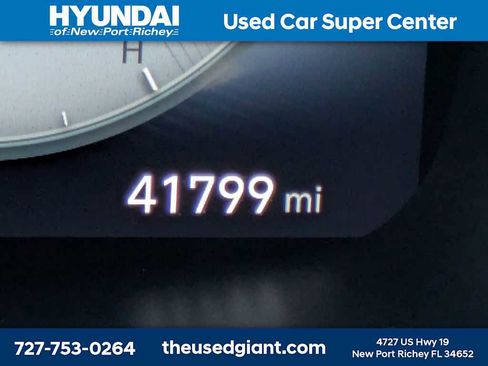 Certified 2023 Hyundai Santa Fe Limited FWD image 42