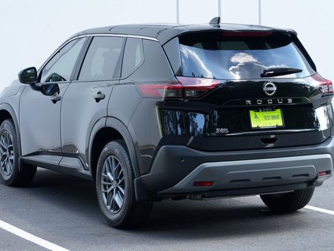 Used 2023 Nissan Rogue S FWD image 42