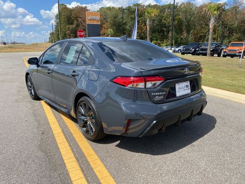 Used 2024 Toyota Corolla SE image 4