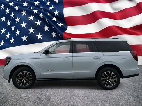 Certified 2025 Ford Expedition Platinum AWD/4WD image 13