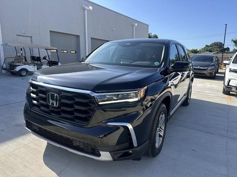 Used 2023 Honda Pilot EX-L image 3