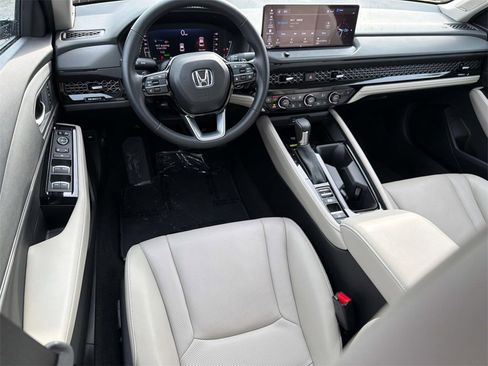 Used 2024 Honda Accord Touring image 8