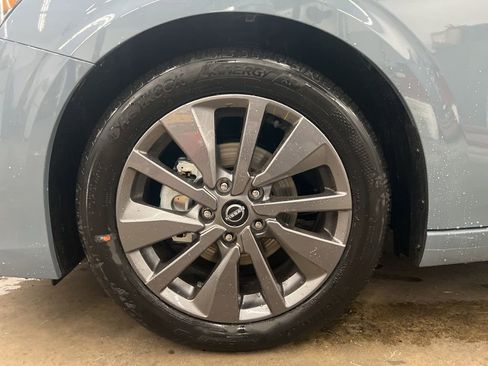 New 2026 Nissan Sentra SL w/ Floor Mat Package FWD image 41