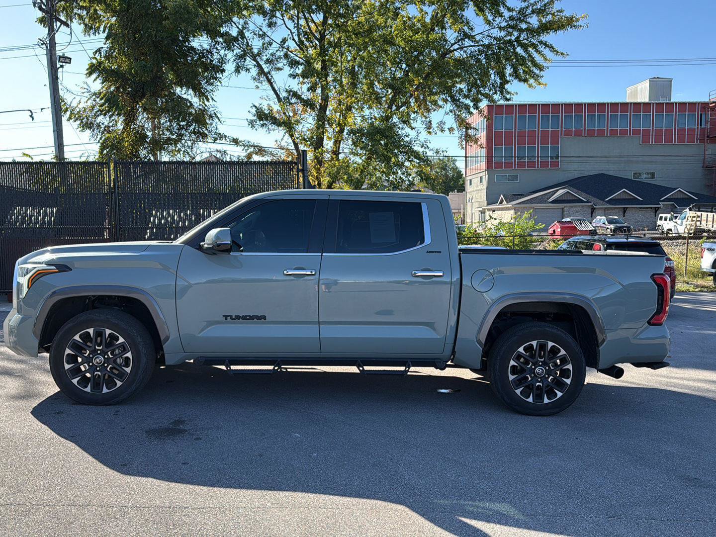 Used 2024 Toyota Tundra Limited AWD/4WD image 6