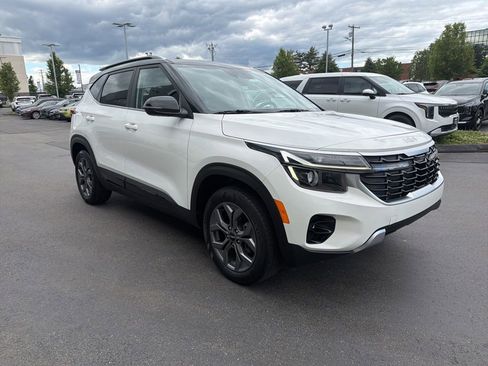 Certified 2024 Kia Seltos S AWD/4WD image 5