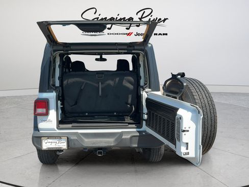 Used 2023 Jeep Wrangler Sport AWD/4WD image 23