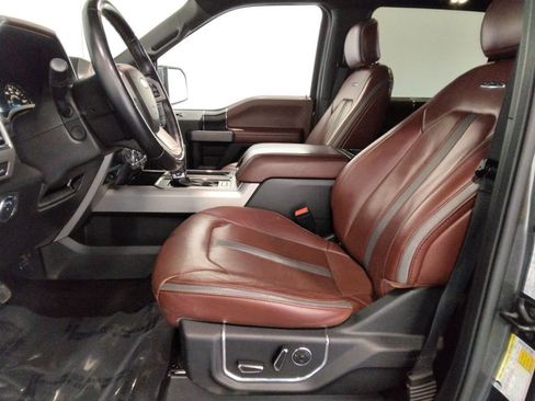 Used 2018 Ford F150 Platinum w/ Equipment Group 701A Luxury image 34