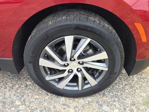 Used 2024 Chevrolet Equinox LT w/ LPO, Floor Liner Package FWD image 17