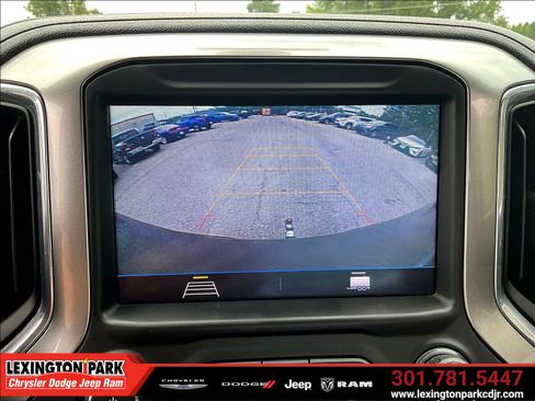 Used 2021 Chevrolet Silverado 1500 LT Trail Boss w/ Bed Protection Package AWD/4WD image 15