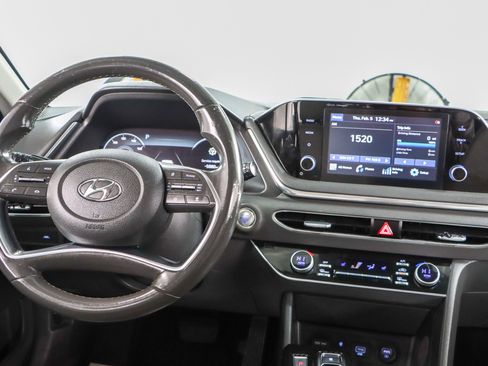Used 2020 Hyundai Sonata SEL w/ Convenience Package image 17