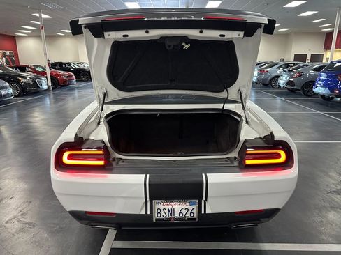 Used 2016 Dodge Challenger SXT Plus image 25