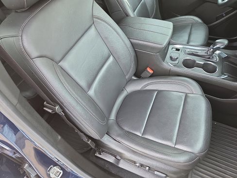 Certified 2023 Chevrolet Traverse LT image 16