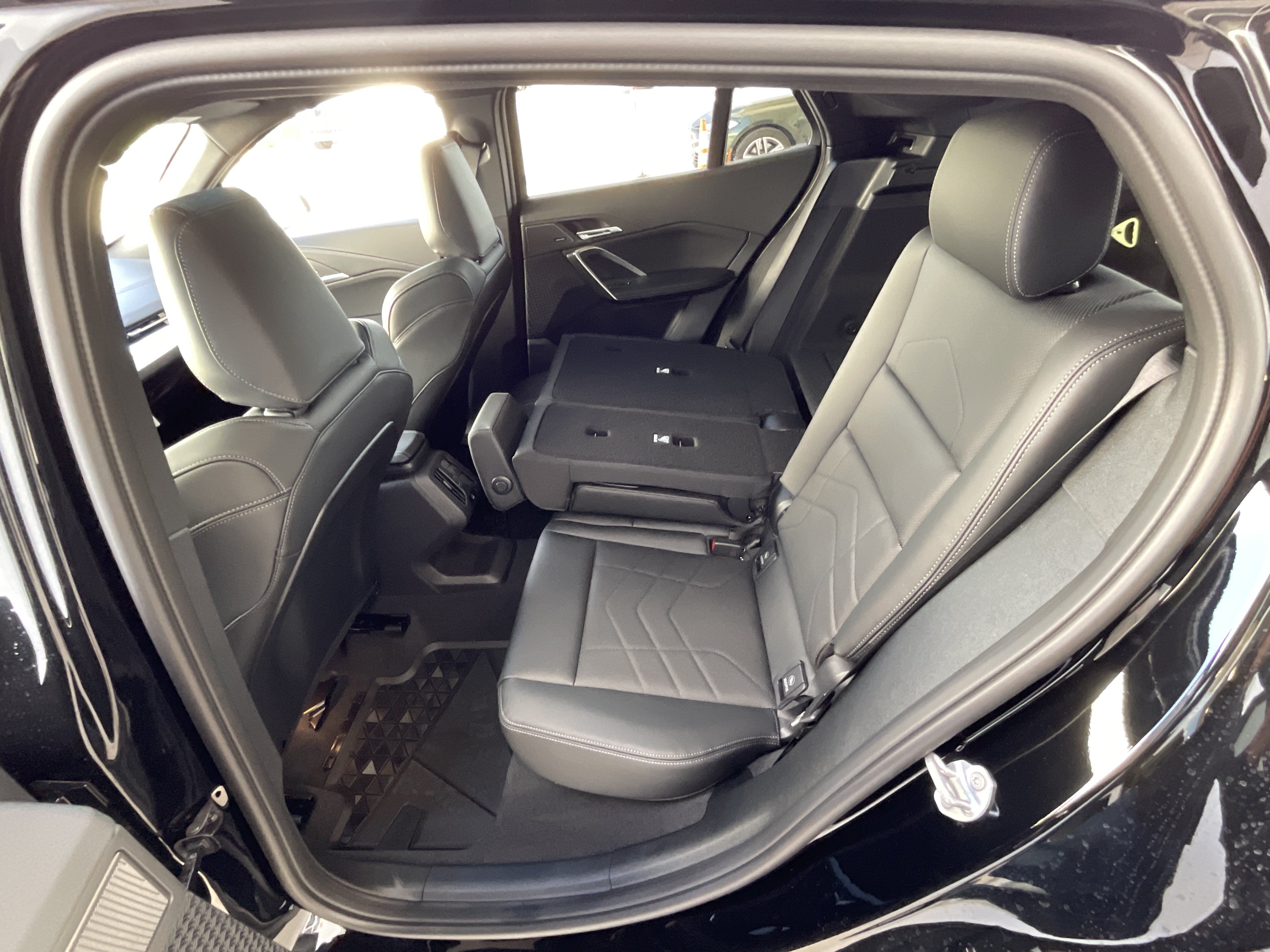 New 2026 BMW X2 xDrive28i w/ Convenience Package AWD/4WD image 28