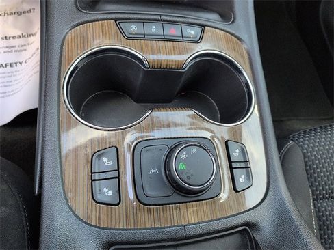 Used 2023 GMC Acadia SLE w/ Driver Convenience Package image 26