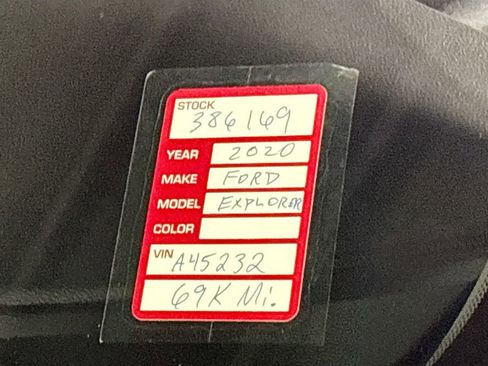 Used 2020 Ford Explorer Limited image 26