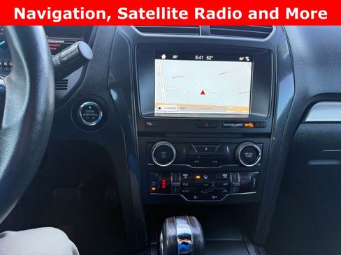 Used 2018 Ford Explorer XLT w/ Equipment Group 202A image 15