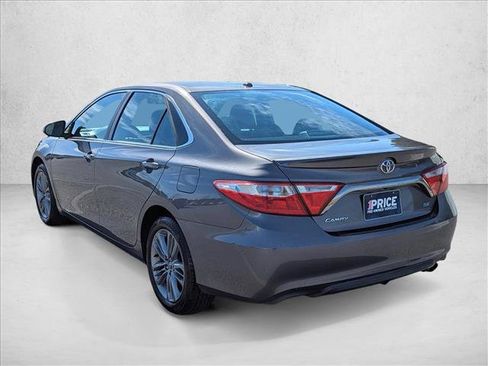 Used 2015 Toyota Camry SE image 7