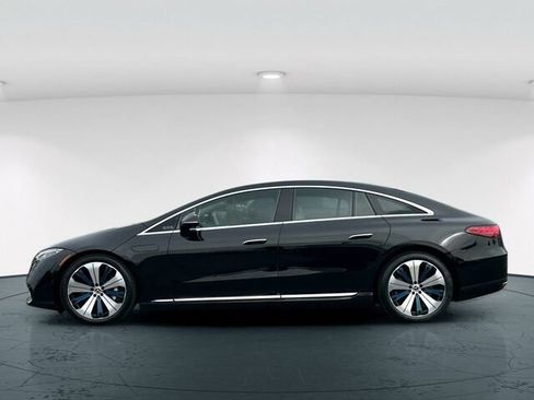 Used 2022 Mercedes-Benz EQS 450+ Sedan image 3