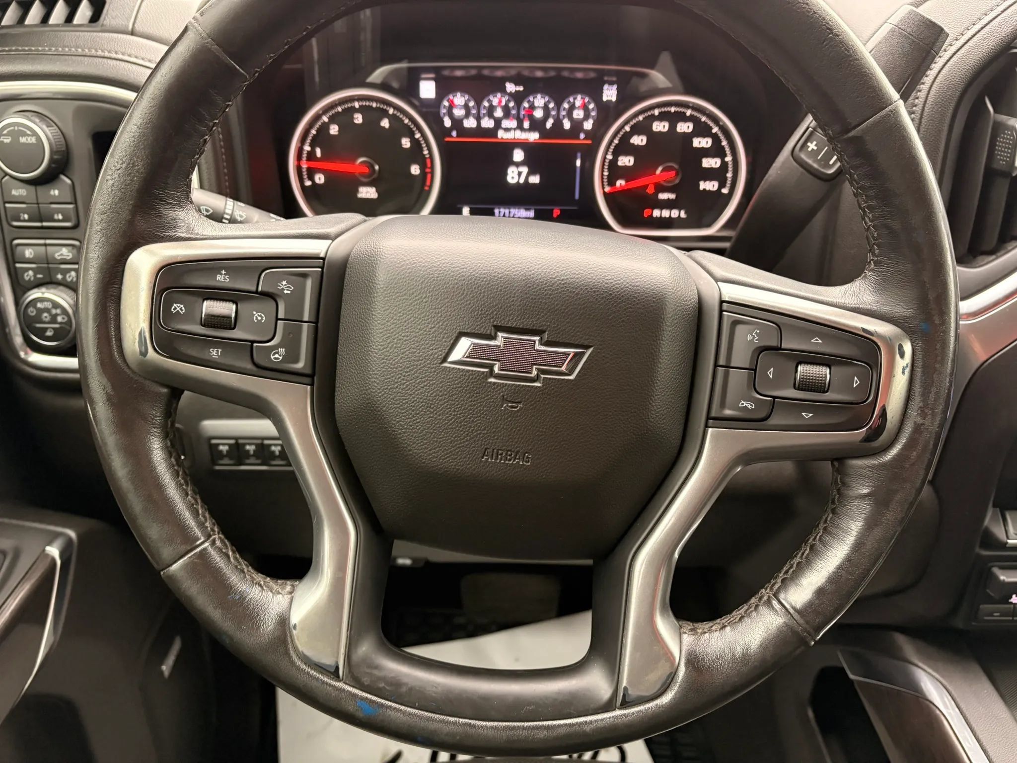 Used 2023 Chevrolet Silverado 2500 LTZ w/ LTZ Plus Package AWD/4WD image 19