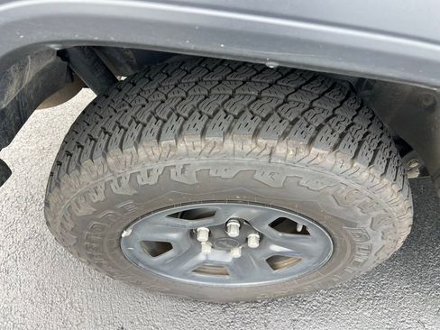 Used 2018 Jeep Wrangler Unlimited Sport image 7