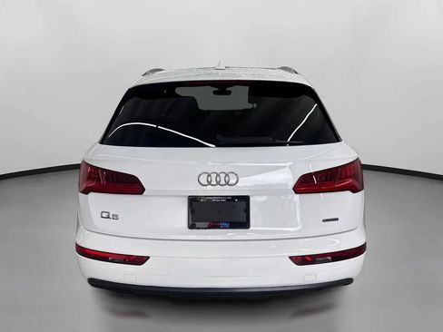 Used 2020 Audi Q5 2.0T Premium w/ Titanium Sport Package AWD/4WD image 8