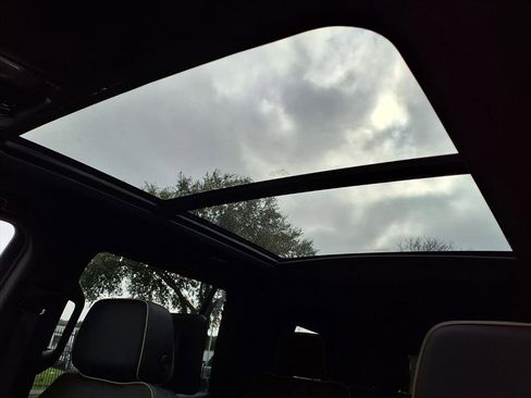 New 2026 Chevrolet Tahoe Premier image 9