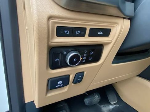 Used 2023 Ford F150 Lariat w/ Equipment Group 502A High AWD/4WD image 19