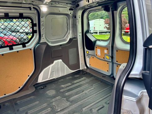 Used 2022 Ford Transit Connect XL FWD image 26