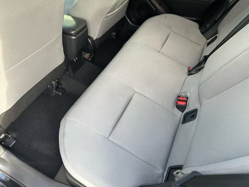 Used 2023 Toyota Prius LE FWD image 31