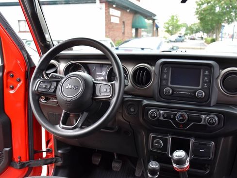 Used 2020 Jeep Wrangler Unlimited Sport AWD/4WD image 11