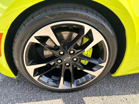 Used 2020 Chevrolet Camaro SS RWD image 28