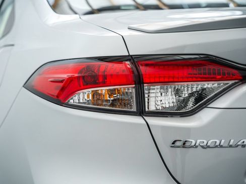 New 2026 Toyota Corolla SE FWD image 8