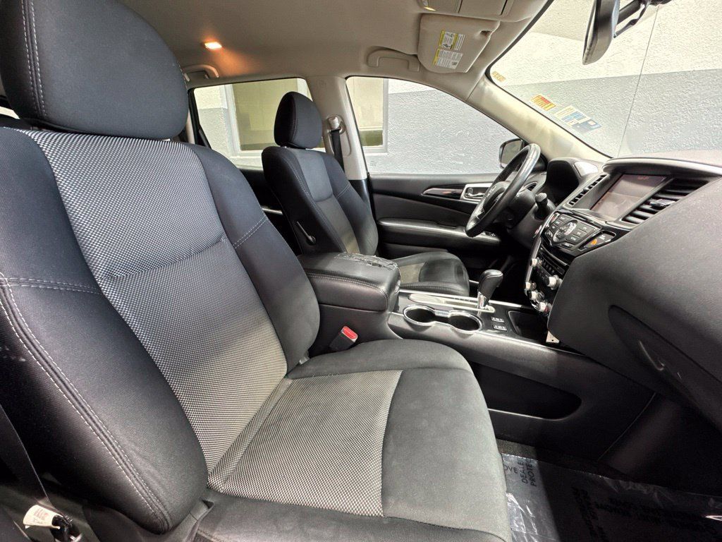 Used 2019 Nissan Pathfinder SV w/ SV All Weather Package FWD image 32