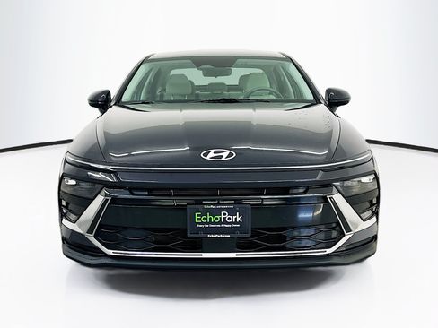 Used 2024 Hyundai Sonata SEL FWD image 2